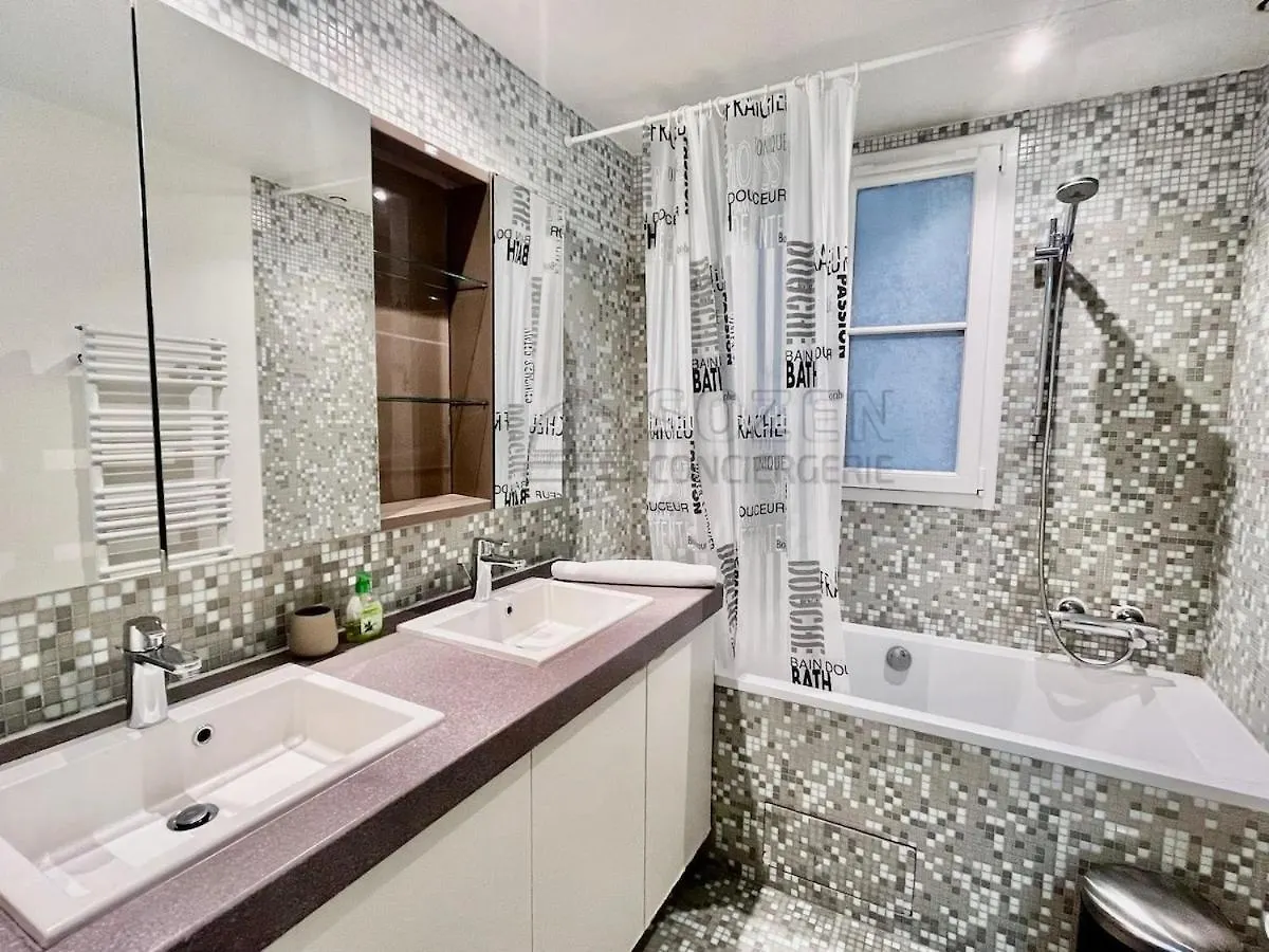Haussmannien De Luxe Daire Paris