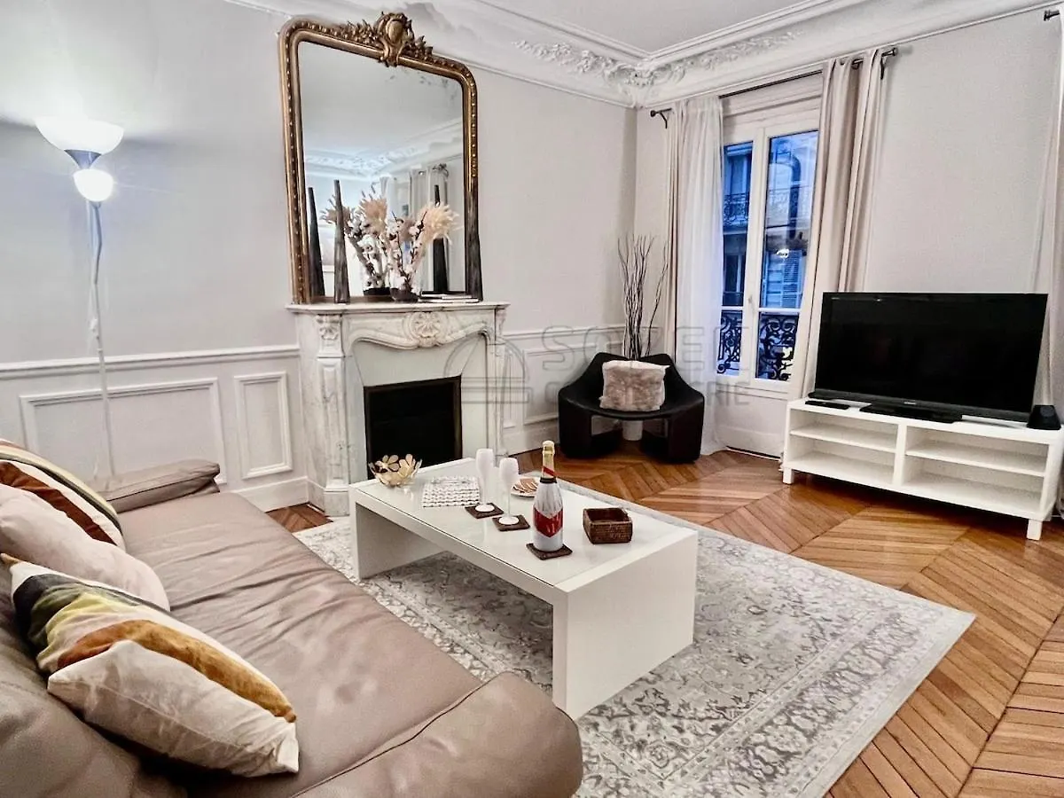 Haussmannien De Luxe Daire Paris